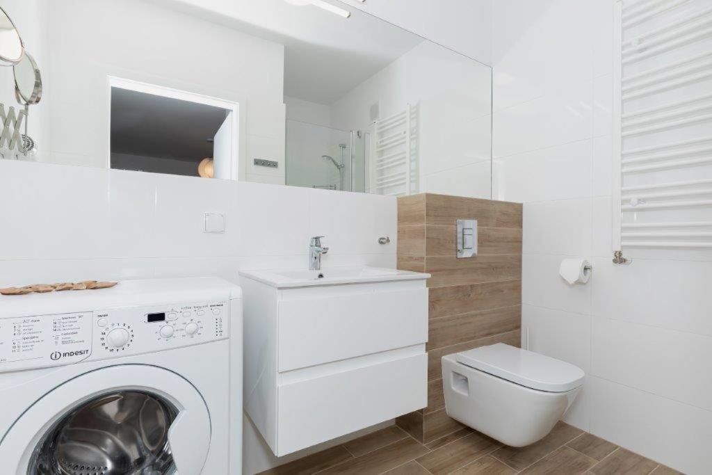 Waterline Apartamenty Standard Class كولوبرزيغ الغرفة الصورة